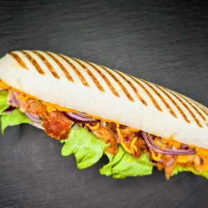 PANINI CU CARNE KEBAB DE PUI